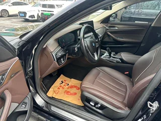 BMW 5 Series 2021 530Li Leading Type Luxury Set exterior photo 4