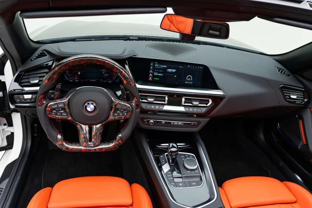 BMW Z4 2023 sDrive 25i M Sports suit interior photo 10