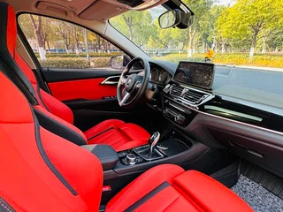 BMW 1 Series 2023 125i M Sports Obsidian Night Edition interior photo 11