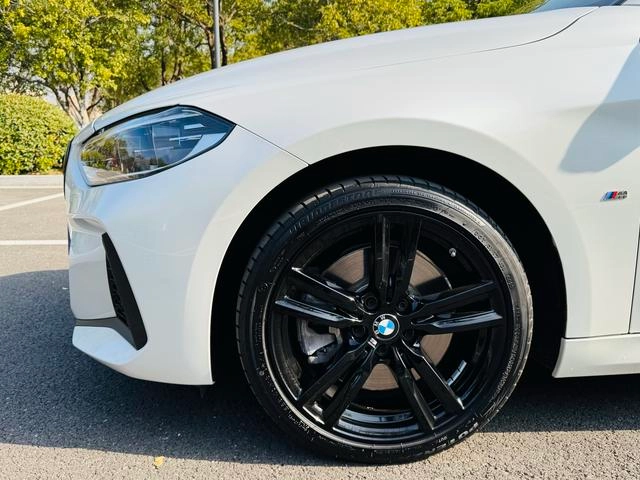 BMW 1 Series 2023 125i M Sports Obsidian Night Edition interior photo 17
