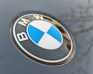BMW 3 Series 2022 325i M Sports suit interior photo 11