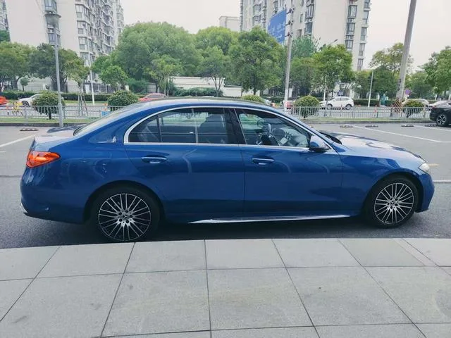 Mercedes-Benz C-Class 2023 C 260 L Sports version exterior photo 7 Mercedes-Benz C-Class 2023 C 260 L Sports version exterior photo 7