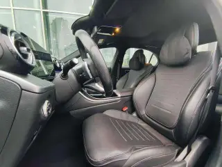 Mercedes-Benz C-Class 2023 C 260 L Sports version interior photo 11 Mercedes-Benz C-Class 2023 C 260 L Sports version interior photo 11