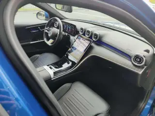 Mercedes-Benz C-Class 2023 C 260 L Sports version interior photo 20 Mercedes-Benz C-Class 2023 C 260 L Sports version interior photo 20