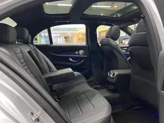 Mercedes-Benz E-Class (Imported) 2021 Restyling E 300 Sports version interior photo 19 Mercedes-Benz E-Class (Imported) 2021 Restyling E 300 Sports version interior photo 19