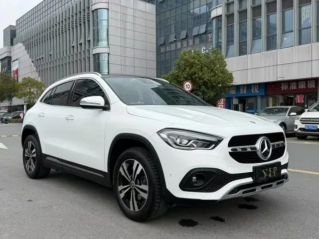 Mercedes-Benz GLA 2022 GLA 200 exterior foto 3