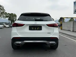 Mercedes-Benz GLA 2022 GLA 200 interior foto 8