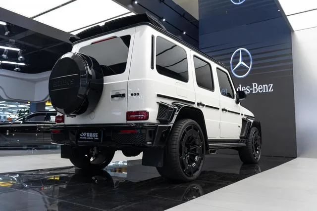 Mercedes-Benz Mercedes-AMG G-Class 2021 AMG G 63 interior photo 14 Mercedes-Benz Mercedes-AMG G-Class 2021 AMG G 63 interior photo 14