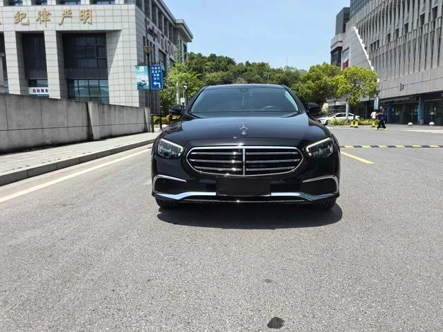 Mercedes-Benz E-Class 2023 E 300 L Luxury type Passenger car exterior photo 2 Mercedes-Benz E-Class 2023 E 300 L Luxury type Passenger car exterior photo 2