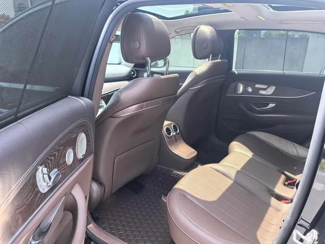 Mercedes-Benz E-Class 2023 E 300 L Luxury type Passenger car interior photo 13 Mercedes-Benz E-Class 2023 E 300 L Luxury type Passenger car interior photo 13