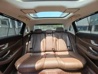 Mercedes-Benz E-Class 2023 E 300 L Luxury type Passenger car interior photo 15 Mercedes-Benz E-Class 2023 E 300 L Luxury type Passenger car interior photo 15
