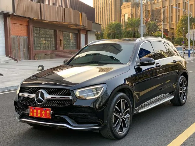 Mercedes-Benz GLC 2021 GLC 260 L 4MATIC Luxury type exterior photo 1 Mercedes-Benz GLC 2021 GLC 260 L 4MATIC Luxury type exterior photo 1