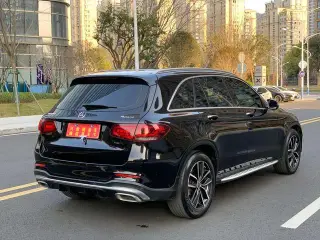 Mercedes-Benz GLC 2021 GLC 260 L 4MATIC Luxury type exterior photo 4 Mercedes-Benz GLC 2021 GLC 260 L 4MATIC Luxury type exterior photo 4
