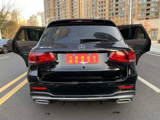 Mercedes-Benz GLC 2021 GLC 260 L 4MATIC Luxury type exterior photo 5 Mercedes-Benz GLC 2021 GLC 260 L 4MATIC Luxury type exterior photo 5