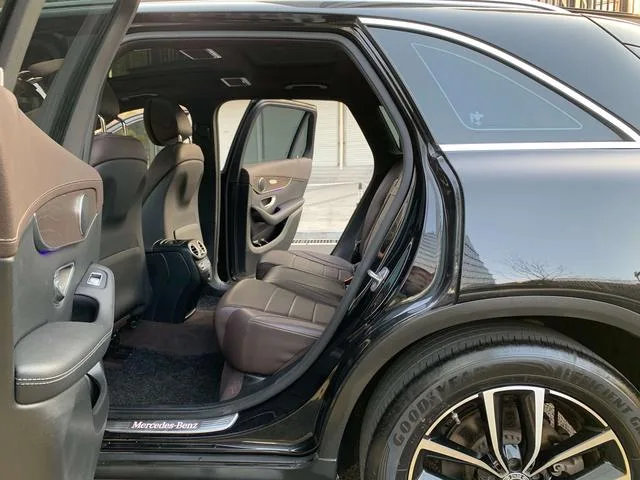 Mercedes-Benz GLC 2021 GLC 260 L 4MATIC Luxury type interior photo 14 Mercedes-Benz GLC 2021 GLC 260 L 4MATIC Luxury type interior photo 14