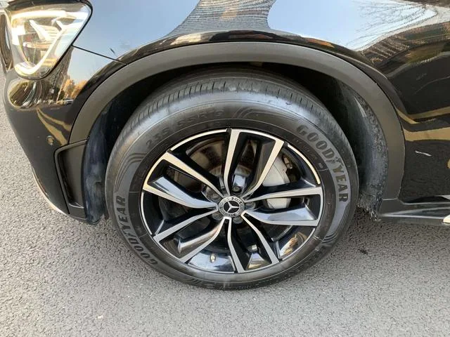 Mercedes-Benz GLC 2021 GLC 260 L 4MATIC Luxury type interior photo 20 Mercedes-Benz GLC 2021 GLC 260 L 4MATIC Luxury type interior photo 20