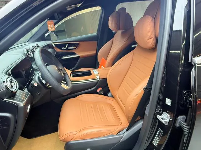 Mercedes-Benz GLC 2024 GLC 260 L 4MATIC Dinámico 5 Asiento interior foto 17