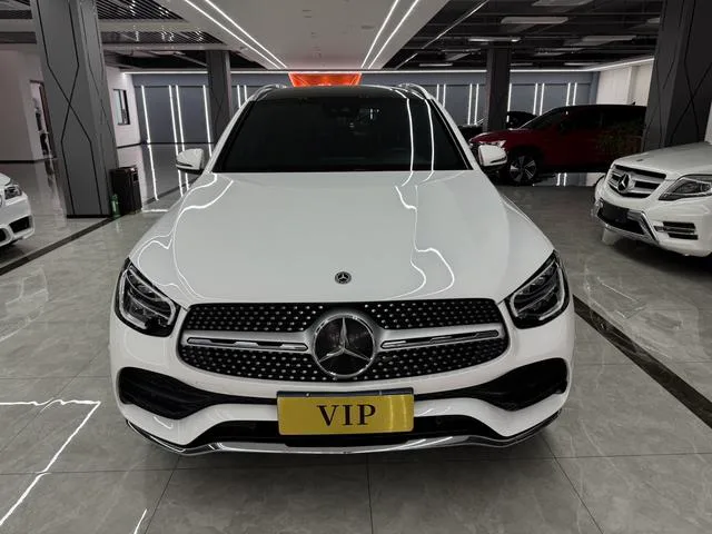 Mercedes-Benz GLC 2022 GLC 300 L 4MATIC Type dynamique extérieur photo 2 Mercedes-Benz GLC 2022 GLC 300 L 4MATIC Type dynamique extérieur photo 2