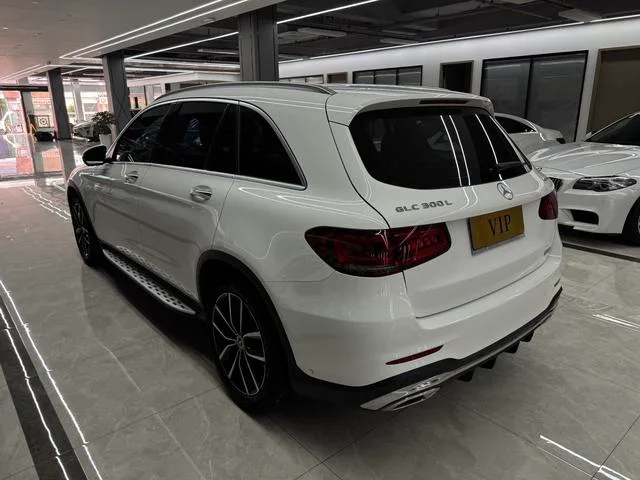 Mercedes-Benz GLC 2022 GLC 300 L 4MATIC Type dynamique extérieur photo 6 Mercedes-Benz GLC 2022 GLC 300 L 4MATIC Type dynamique extérieur photo 6