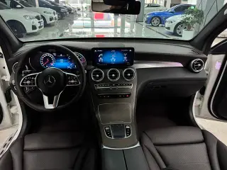 Mercedes-Benz GLC 2022 GLC 300 L 4MATIC Type dynamique intérieur photo 12 Mercedes-Benz GLC 2022 GLC 300 L 4MATIC Type dynamique intérieur photo 12