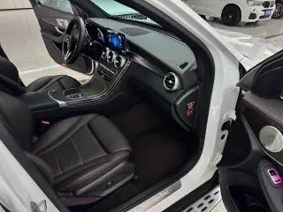 Mercedes-Benz GLC 2022 GLC 300 L 4MATIC Type dynamique intérieur photo 18 Mercedes-Benz GLC 2022 GLC 300 L 4MATIC Type dynamique intérieur photo 18