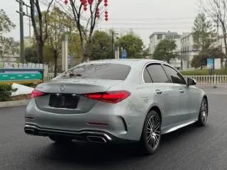 Mercedes-Benz C-Class 2022 C 260 L Sports version interior photo 15 Mercedes-Benz C-Class 2022 C 260 L Sports version interior photo 15
