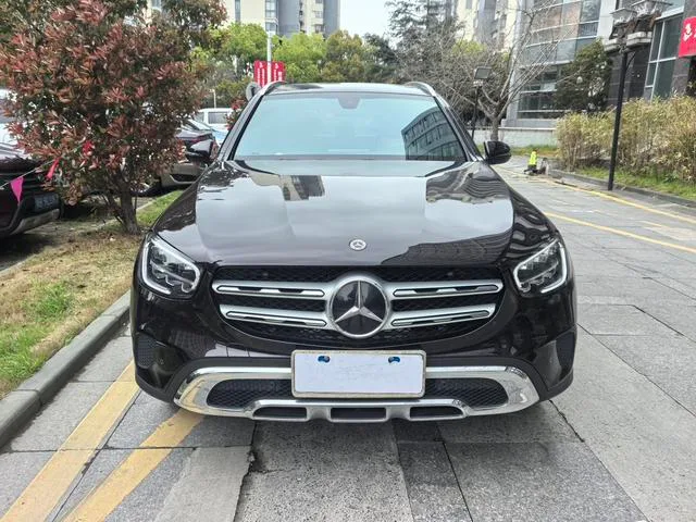 Mercedes-Benz GLC 2021 GLC 260 L 4MATIC Динамичный тип экстерьер фото 2 Mercedes-Benz GLC 2021 GLC 260 L 4MATIC Динамичный тип экстерьер фото 2
