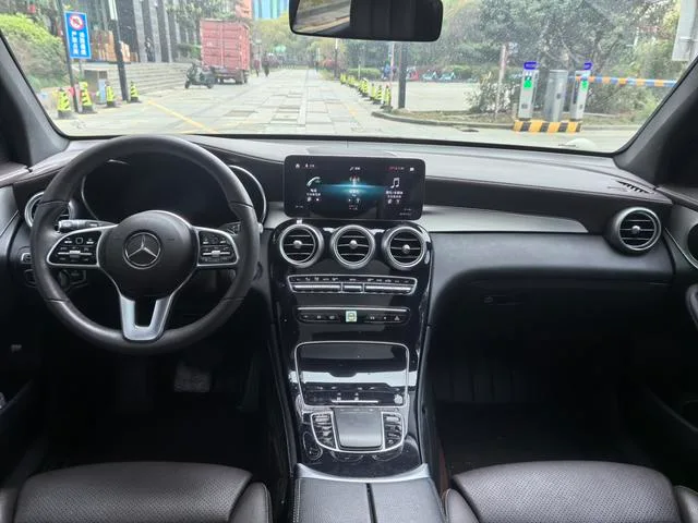 Mercedes-Benz GLC 2021 GLC 260 L 4MATIC Динамичный тип интерьер фото 6 Mercedes-Benz GLC 2021 GLC 260 L 4MATIC Динамичный тип интерьер фото 6
