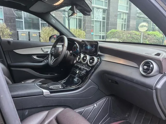 Mercedes-Benz GLC 2021 GLC 260 L 4MATIC Динамичный тип интерьер фото 7 Mercedes-Benz GLC 2021 GLC 260 L 4MATIC Динамичный тип интерьер фото 7