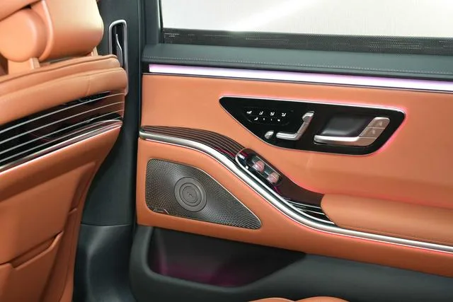 Mercedes-Benz S-Class 2023 S 450 L 4MATIC intérieur photo 20