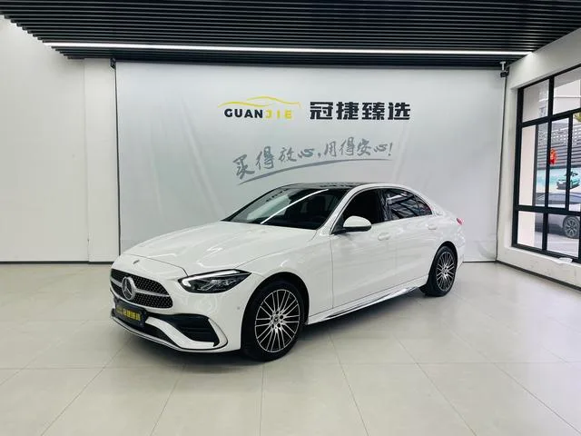 Mercedes-Benz C-Class 2024 C 260 L Sports version exterior photo 1 Mercedes-Benz C-Class 2024 C 260 L Sports version exterior photo 1
