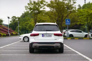 Mercedes-Benz GLB 2022 GLB 200 Fashionable exterior photo 4 Mercedes-Benz GLB 2022 GLB 200 Fashionable exterior photo 4