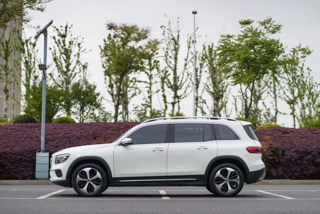 Mercedes-Benz GLB 2022 GLB 200 Fashionable exterior photo 6 Mercedes-Benz GLB 2022 GLB 200 Fashionable exterior photo 6