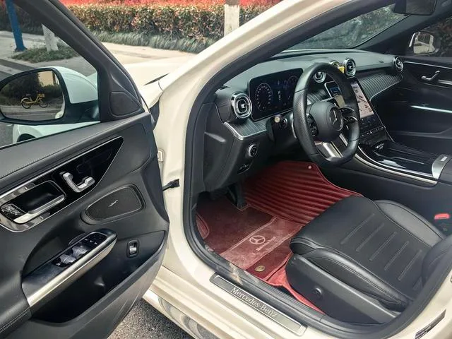 Mercedes-Benz C-Class 2022 Restyling C 260 L Sports version exterior photo 4 Mercedes-Benz C-Class 2022 Restyling C 260 L Sports version exterior photo 4