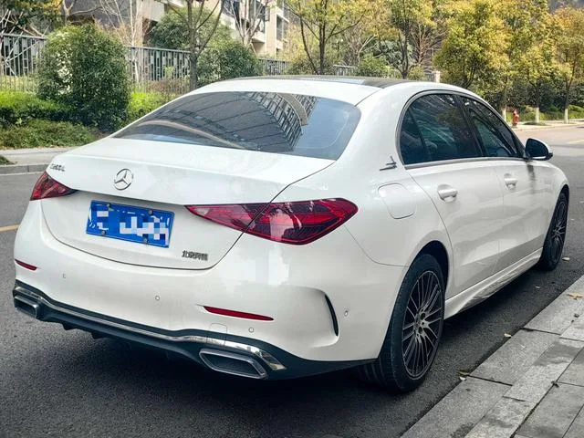 Mercedes-Benz C-Class 2022 Restyling C 260 L Sports version interior photo 12 Mercedes-Benz C-Class 2022 Restyling C 260 L Sports version interior photo 12