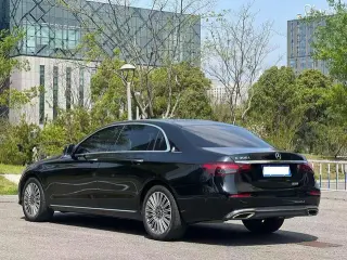 Mercedes-Benz E-Class 2023 E 300 L Fashionable Passenger car interior photo 8 Mercedes-Benz E-Class 2023 E 300 L Fashionable Passenger car interior photo 8