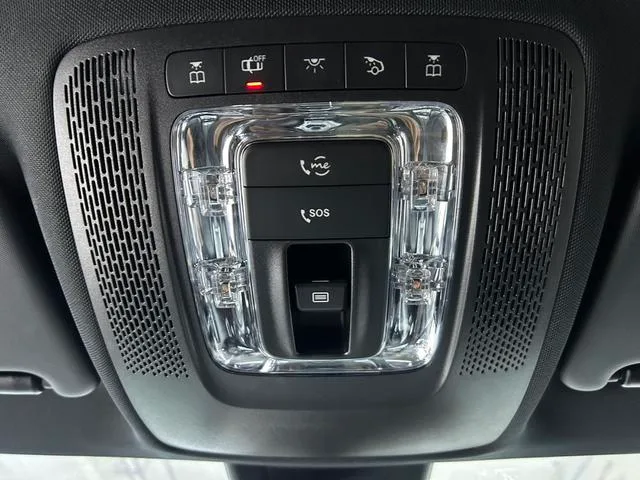Mercedes-Benz A-Class 2022 Restyling A 180 L sports car interior photo 13 Mercedes-Benz A-Class 2022 Restyling A 180 L sports car interior photo 13