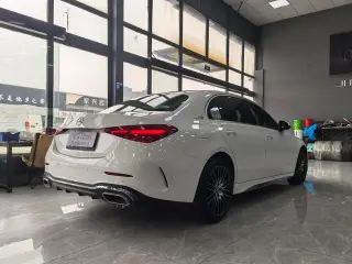 Mercedes-Benz C-Class 2022 C 260 L Versión deportiva exterior foto 6 Mercedes-Benz C-Class 2022 C 260 L Versión deportiva exterior foto 6