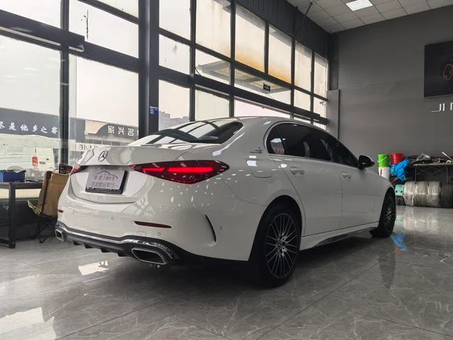 Mercedes-Benz C-Class 2022 C 260 L Versión deportiva exterior foto 6 Mercedes-Benz C-Class 2022 C 260 L Versión deportiva exterior foto 6