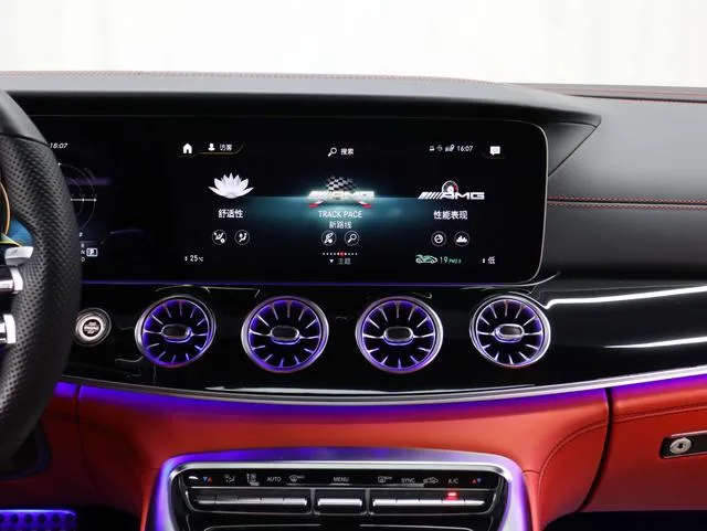 Mercedes-Benz AMG GT 2022 AMG GT 50 Four-door sports car interior photo 15 Mercedes-Benz AMG GT 2022 AMG GT 50 Four-door sports car interior photo 15