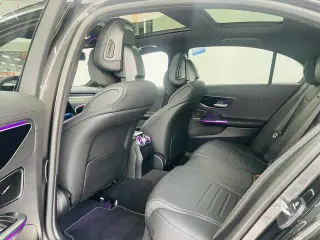 Mercedes-Benz C-Class 2025 C 260 L Sports version interior photo 10 Mercedes-Benz C-Class 2025 C 260 L Sports version interior photo 10