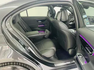 Mercedes-Benz C-Class 2025 C 260 L Sports version interior photo 13 Mercedes-Benz C-Class 2025 C 260 L Sports version interior photo 13