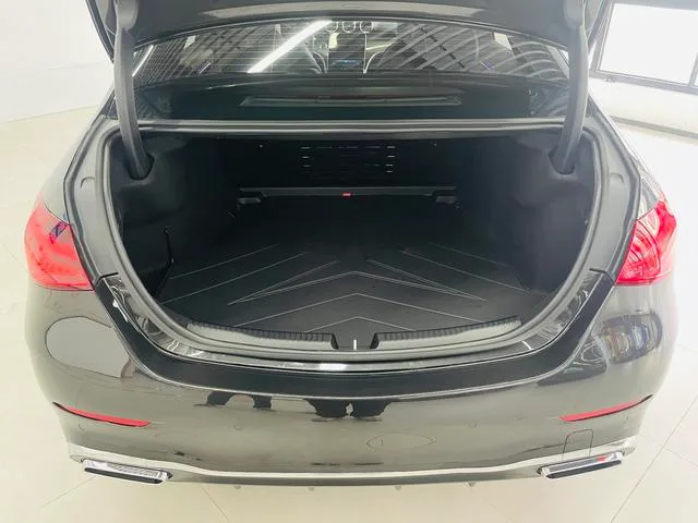 Mercedes-Benz C-Class 2025 C 260 L Sports version interior photo 16 Mercedes-Benz C-Class 2025 C 260 L Sports version interior photo 16
