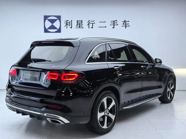 Mercedes-Benz GLC 2022 GLC 260 L 4MATIC Dynamic exterior photo 4 Mercedes-Benz GLC 2022 GLC 260 L 4MATIC Dynamic exterior photo 4