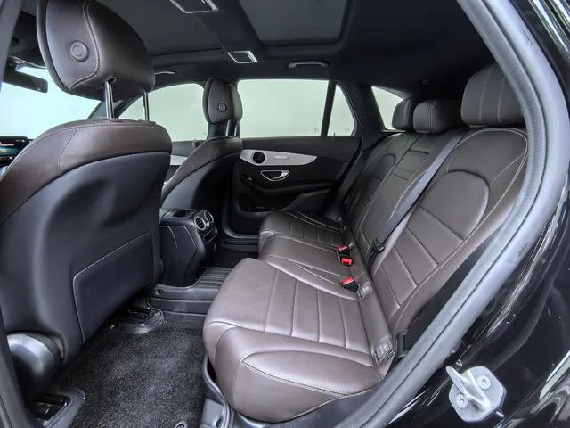 Mercedes-Benz GLC 2022 GLC 260 L 4MATIC Dynamic interior photo 15 Mercedes-Benz GLC 2022 GLC 260 L 4MATIC Dynamic interior photo 15