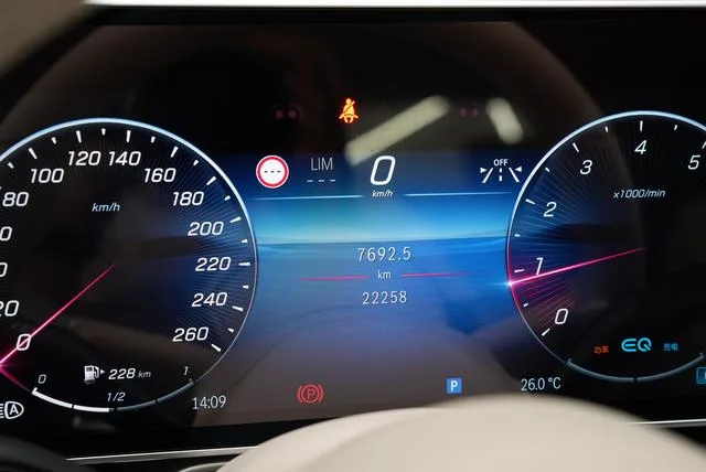 Mercedes-Benz S-Class 2022 S 450 L 4MATIC interior foto 17