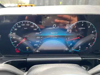 Mercedes-Benz GLA 2022 GLA 200 interior photo 17 Mercedes-Benz GLA 2022 GLA 200 interior photo 17