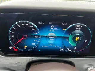 Mercedes-Benz E-Class 2023 E 300 L Fashionable Passenger car interior photo 14 Mercedes-Benz E-Class 2023 E 300 L Fashionable Passenger car interior photo 14