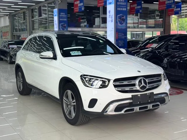 Mercedes-Benz GLC 2022 Restyling GLC 260 L 4MATIC Dynamic exterior photo 2 Mercedes-Benz GLC 2022 Restyling GLC 260 L 4MATIC Dynamic exterior photo 2