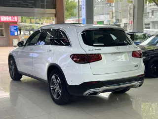 Mercedes-Benz GLC 2022 Restyling GLC 260 L 4MATIC Dynamic interior photo 10 Mercedes-Benz GLC 2022 Restyling GLC 260 L 4MATIC Dynamic interior photo 10